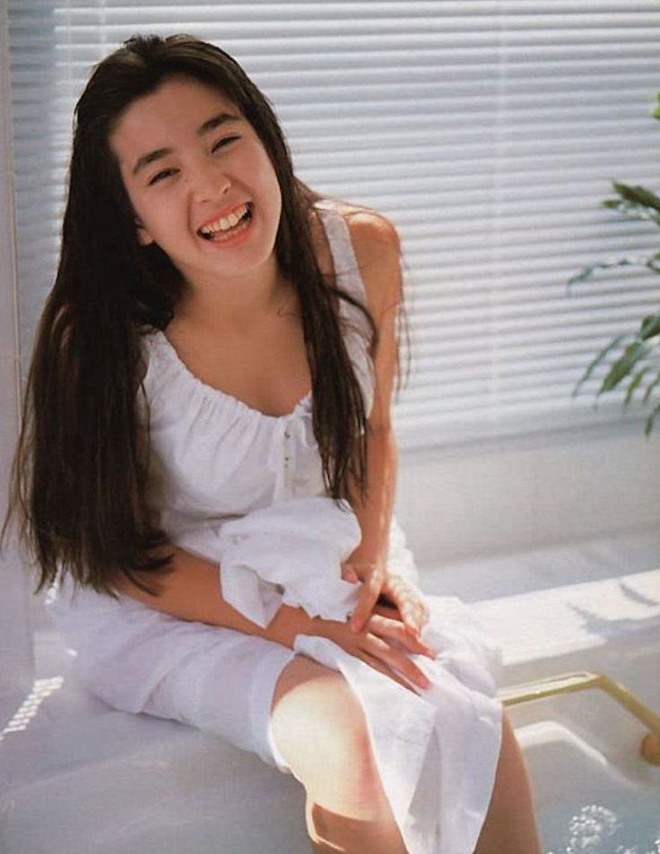 약혼 두 달만에 파혼하고 불륜설까지 나돌아서 거식증 걸리고 활동중단 했던 일본 인기 여배우 | 인스티즈
