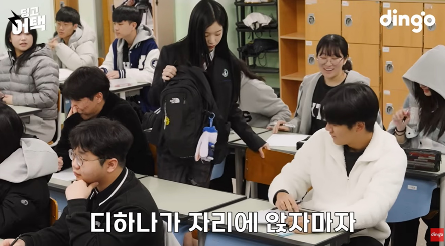 고등학교에 존예 학생 전학오면 찐 반응.jpg | 인스티즈