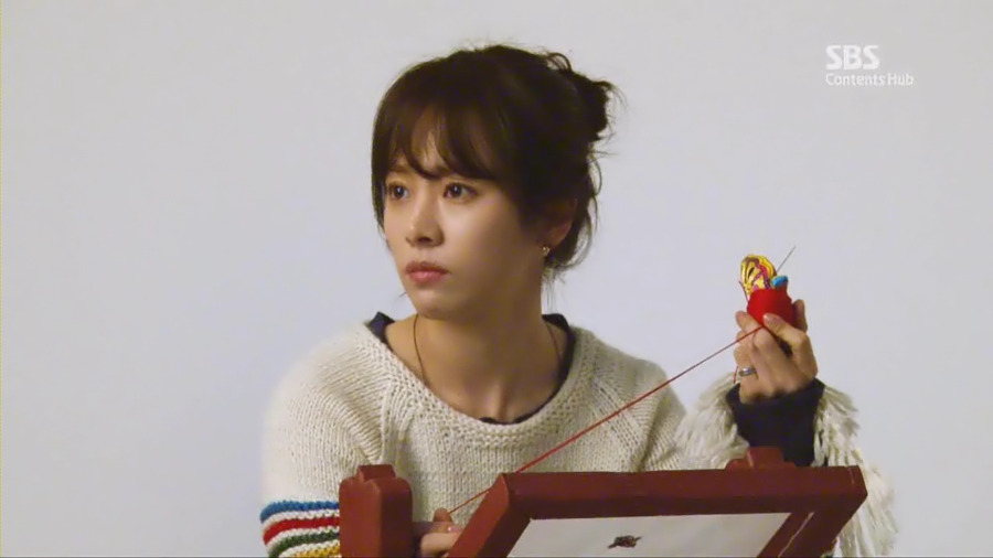 체구(덩치)가 정말 작은걸로 유명한 여자연예인 TOP3 (남자랑 키차이 체격차이...) | 인스티즈