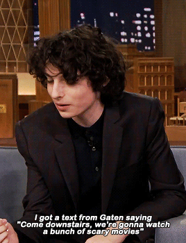 02년생인데 묘하게 80년대 분위기가 나는 배우 핀 울프하드 (Finn Wolfhard) | 인스티즈