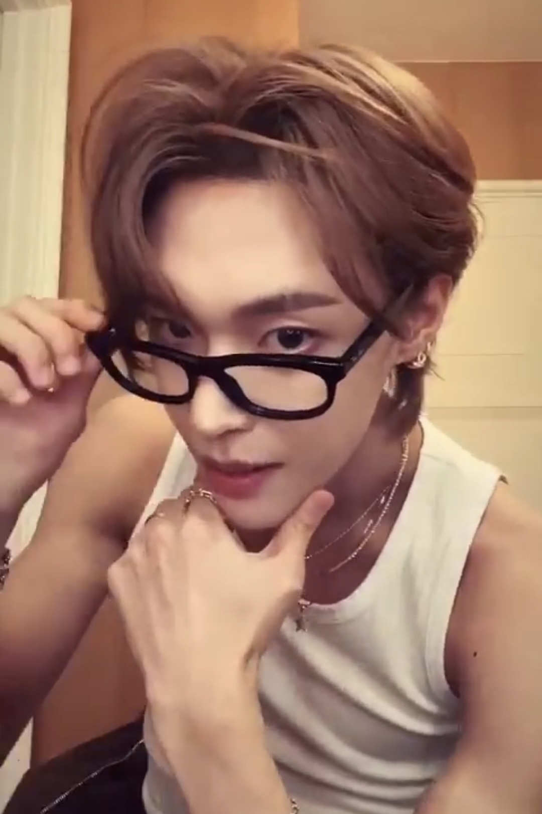 요즘 젠지들한테 재유행 중인 인스타 오줌필터.jpg | 인스티즈