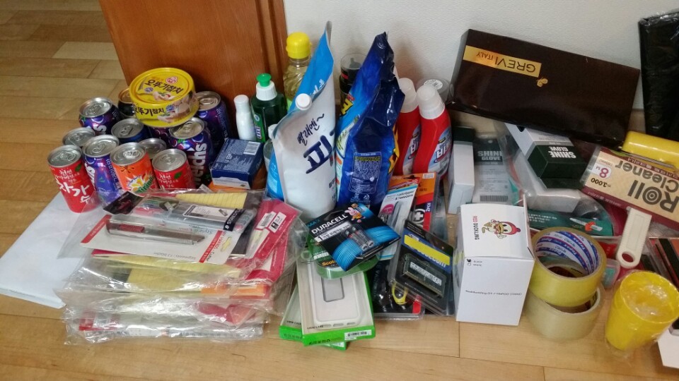 저장강박증 환자가 살고 나간 원룸(스압주의. 더러운 거 못보는 분들은 클릭 주의하시긔!) | 인스티즈