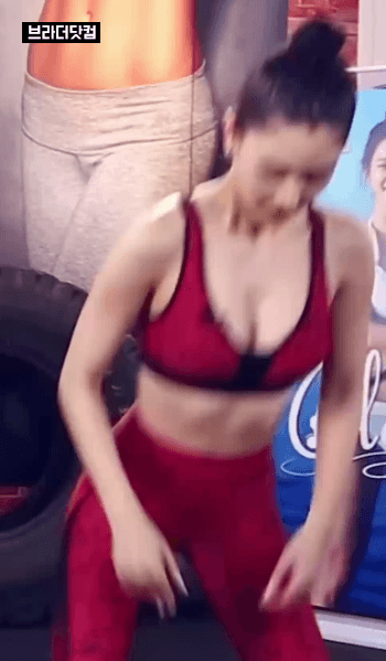 운동하는 클라라.gif | 인스티즈