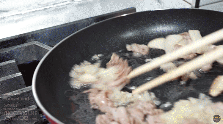 하루 400그릇 팔린다는 파스타.gif | 인스티즈