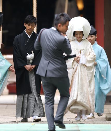 일본 연예인들의 결혼식 사진.jpg | 인스티즈