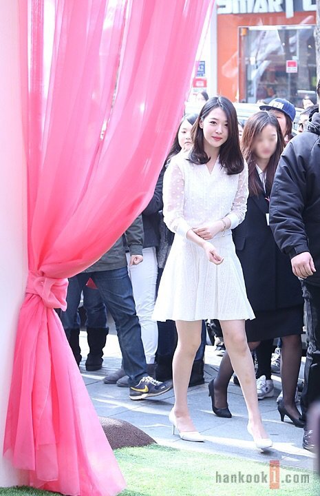 피부 하얀 여성의 매력 | 인스티즈