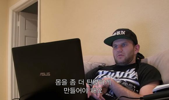 많은 생각을 하게되는 10대 서양 포르노배우의 첫 촬영 | 인스티즈