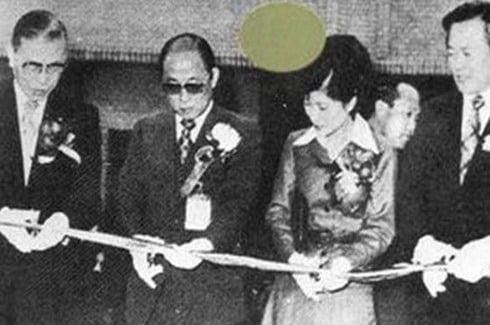  최태민과 박근혜의 은밀한 관계 | 인스티즈