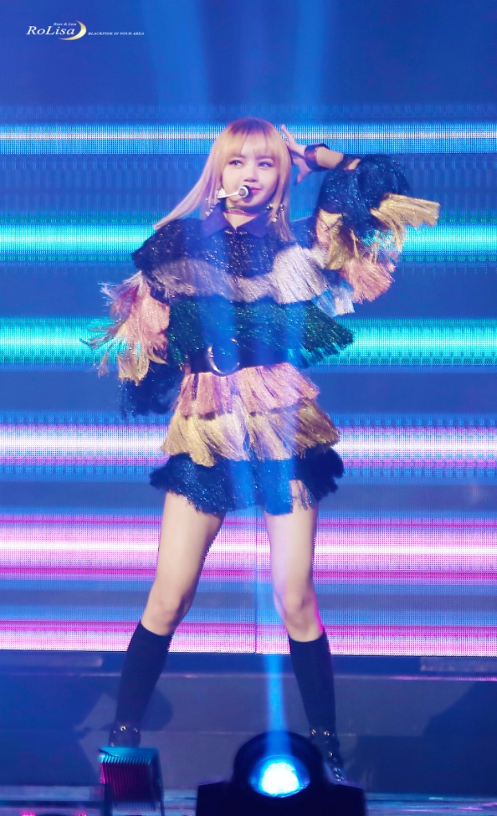 볼 때마다 놀라는 블랙핑크 리사 비율.jpg | 인스티즈