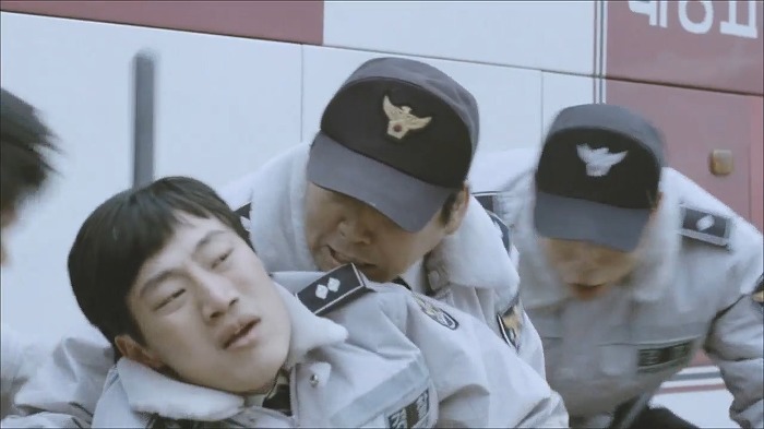 [황해] 영화에서 억울하고 무섭고 짠내터지는 연기 잘 하는 하정우.. | 인스티즈