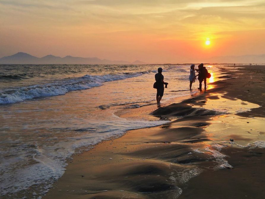 부산에서 관광객들이 거의 오지 않는 해수욕장... | 인스티즈