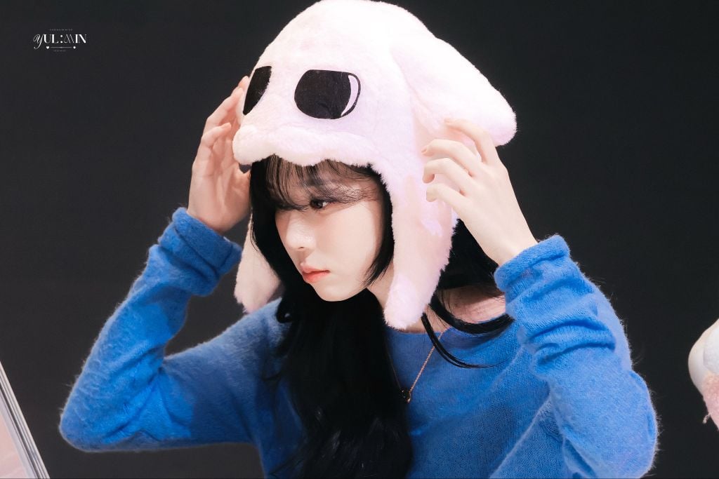 오늘도 팬사인회 하는 윈터 | 인스티즈
