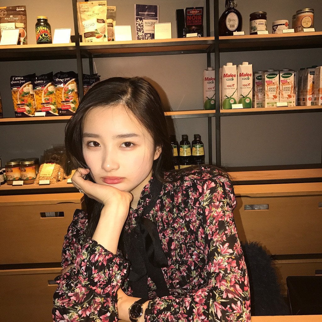 이시하라 사토미와 나미춘이 살짝 보이는 그라비아 아이돌 | 인스티즈