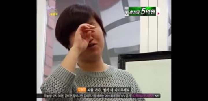 [론치마이라이프] 유아인이 여성코디를 대하는법.jpg | 인스티즈