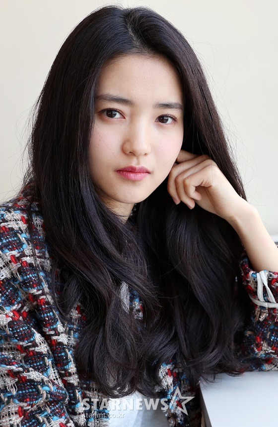 차 마시는 김태리 | 인스티즈