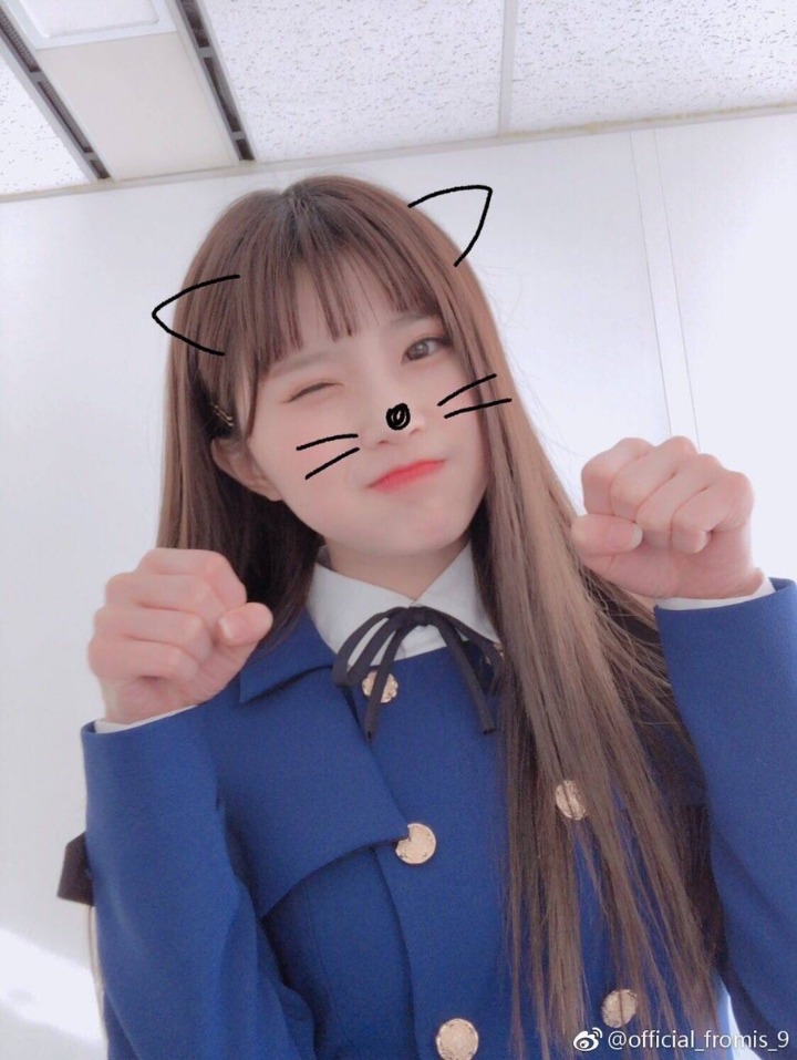 옆머리가 절대 움직이지 않는 아이돌 프로미스 송하영..jpg | 인스티즈