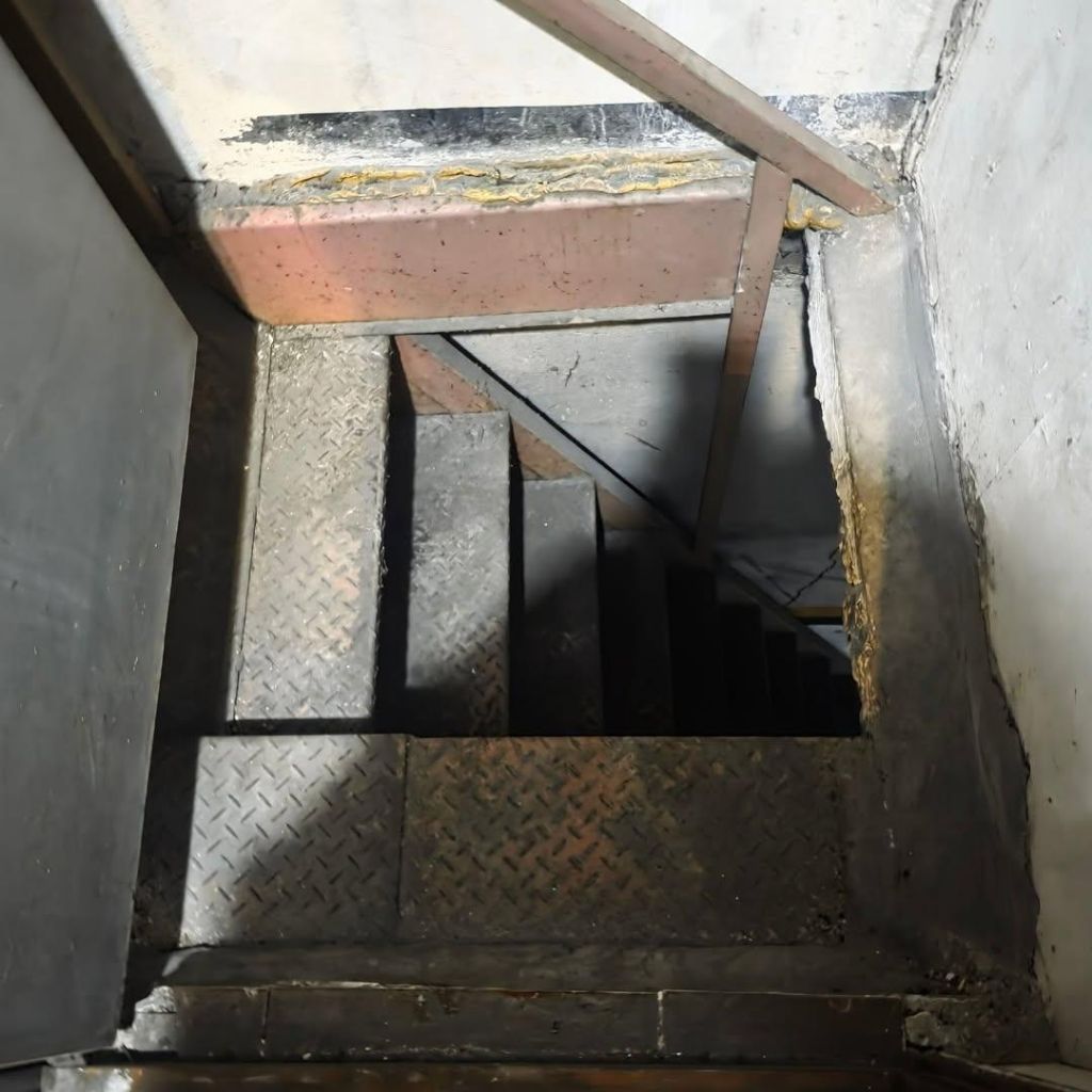 (상처 사진 주의) 노래방 계단에서 추락했는데 어떻게 고소해야함? | 인스티즈