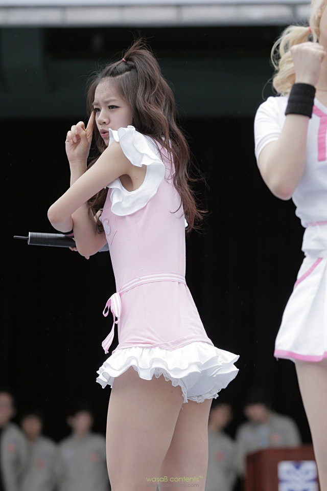 여자 아이돌 허벅지에 남겨진 의문의 흉터들 | 인스티즈