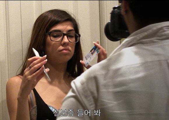 많은 생각을 하게되는 10대 서양 포르노배우의 첫 촬영 | 인스티즈