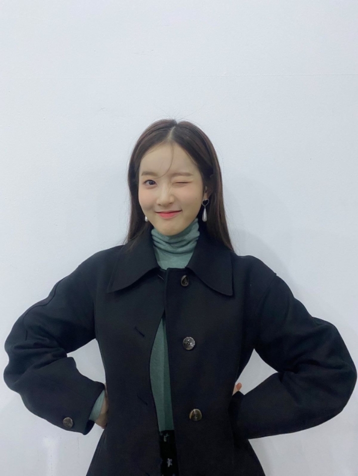 작곡가 블아필이 실력+인성을 갖춘 아이들로 3년이나 걸려 만든 신인 걸그룹 | 인스티즈