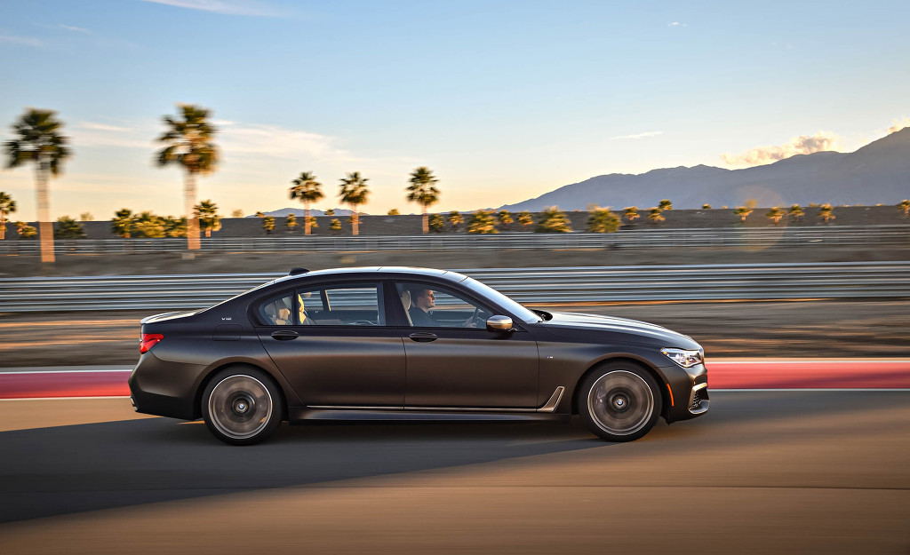 2017 BMW M760i xDrive [데이터주의] | 인스티즈