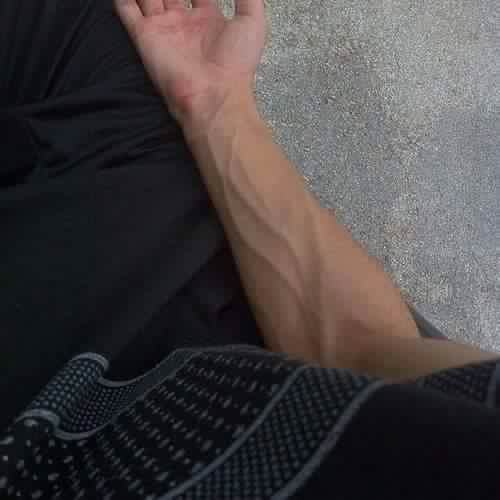 여자들이 은근 좋아하는 남자의 신체 부위 | 인스티즈