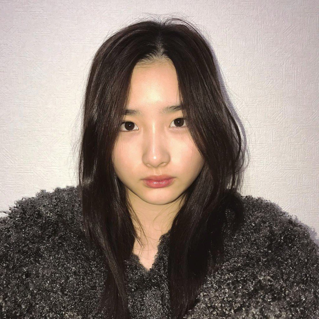이시하라 사토미와 나미춘이 살짝 보이는 그라비아 아이돌 | 인스티즈