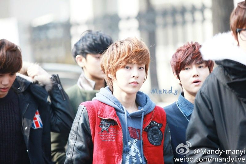 엑소 시우민 데뷔초에 27일만에 나타나서 팬들 뒤집어졌던 날 | 인스티즈