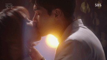 그렇게 수위높은 장면도 아닌데 이상하게 야하게 느껴지던 드라마 키스신 장면들(feat.키스 장인).gif | 인스티즈