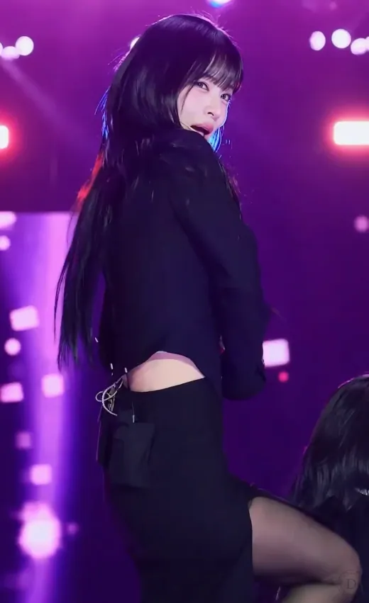 2025 가요대축제 이채영 검스 .gif | 인스티즈