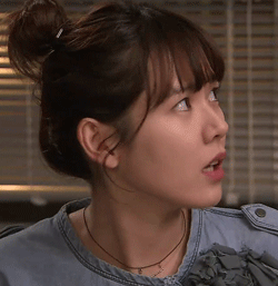 손예진 눈웃음 모음.gif | 인스티즈