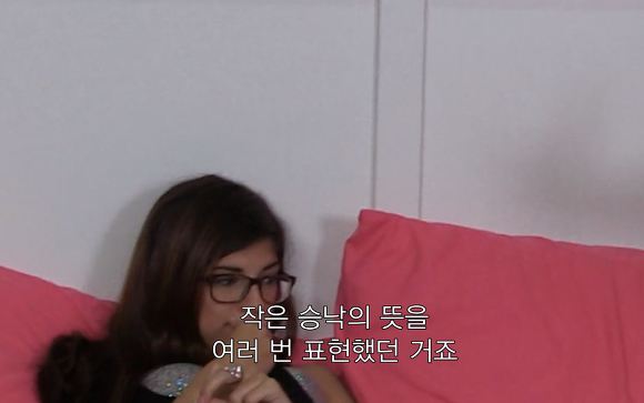 많은 생각을 하게되는 10대 서양 포르노배우의 첫 촬영 | 인스티즈