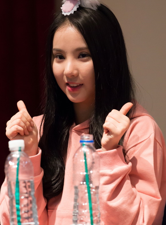 여자친구 은하 데뷔 초 눈 직찍 | 인스티즈