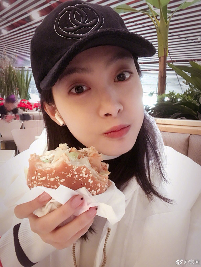 에어팟을 착용한 아이돌, 연예인 모음 | 인스티즈