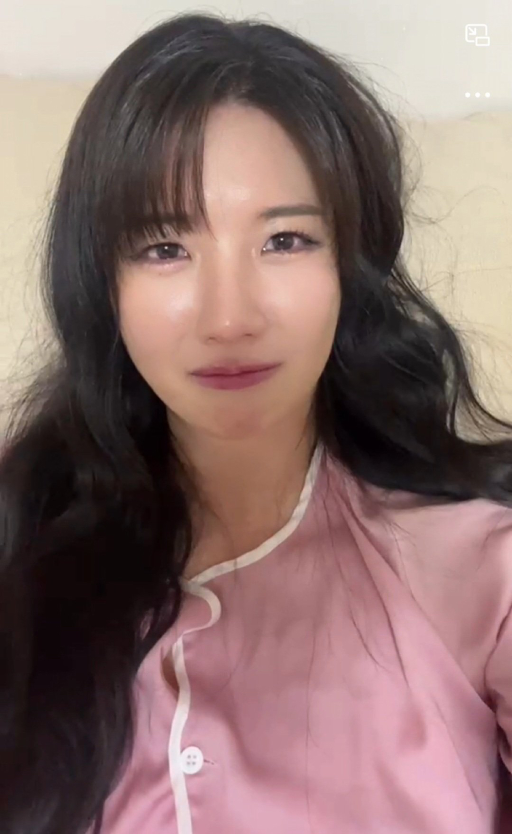 엔터 직원 출신 일반인에게 팬이 생기면 생기는 일.jpg | 인스티즈