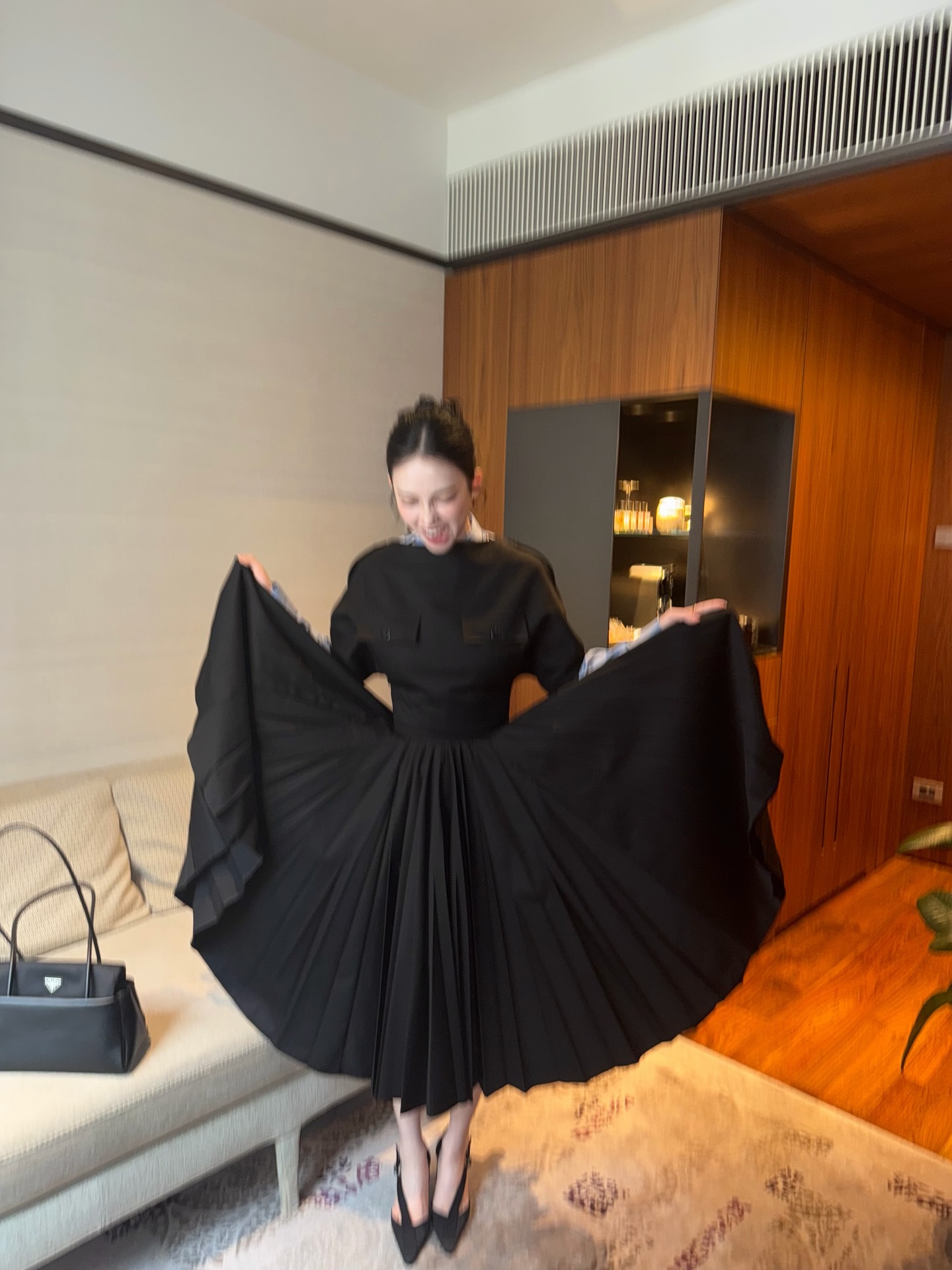 올빽머리 프라다 풀착장한 카리나 인스타 .jpg | 인스티즈