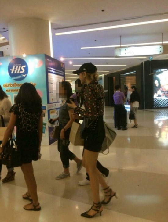 볼 때마다 놀라는 블랙핑크 리사 비율.jpg | 인스티즈