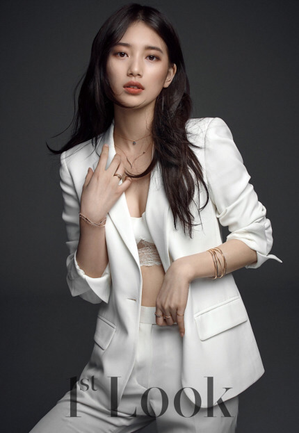 수지 슴가 보이는 화보 | 인스티즈