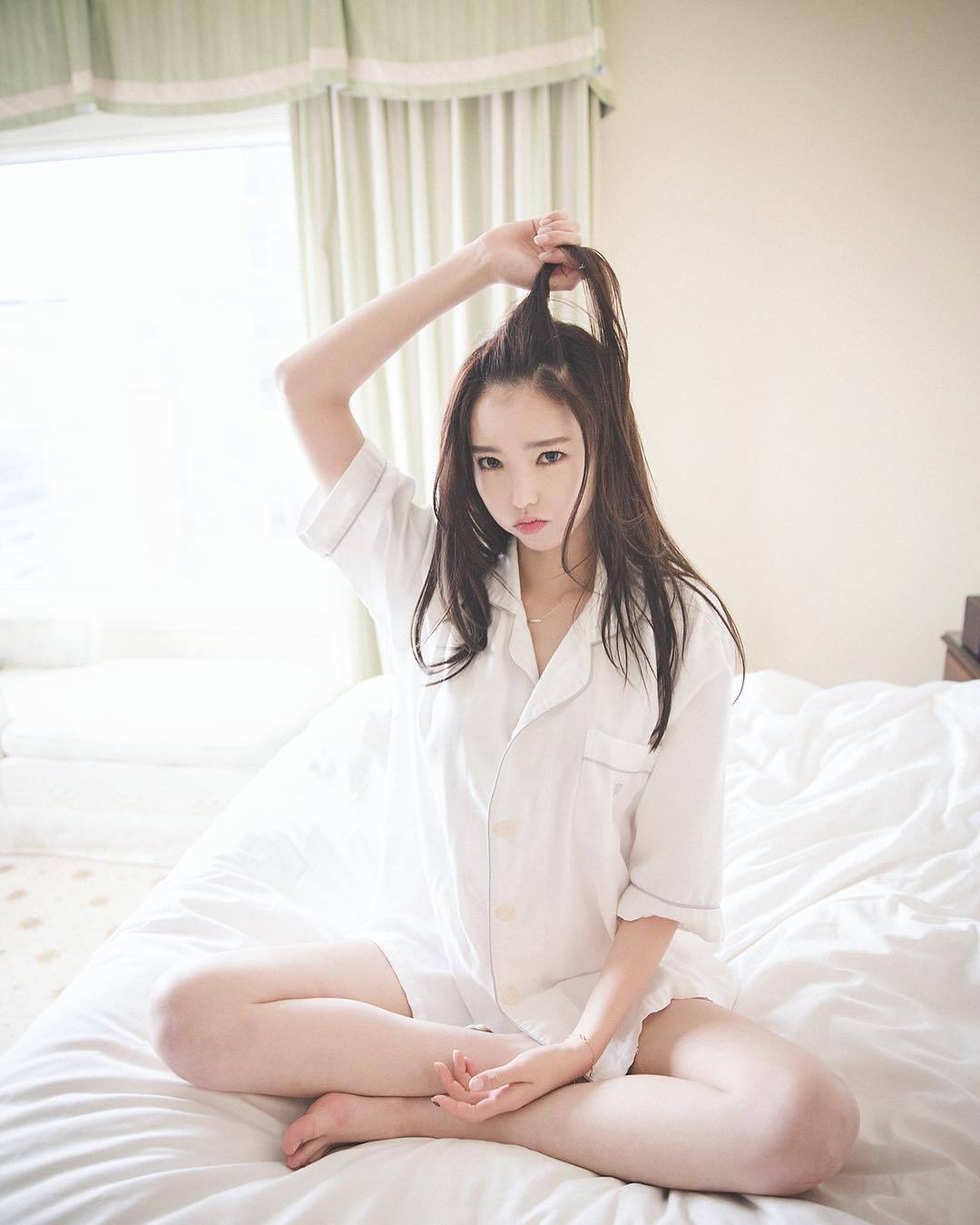 여자친구처럼 나온 레이싱모델 김보라 | 인스티즈