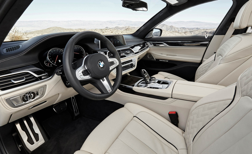 2017 BMW M760i xDrive [데이터주의] | 인스티즈