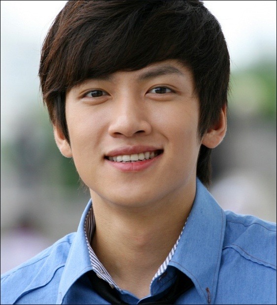 지창욱 코 성형 전후.jpg | 인스티즈