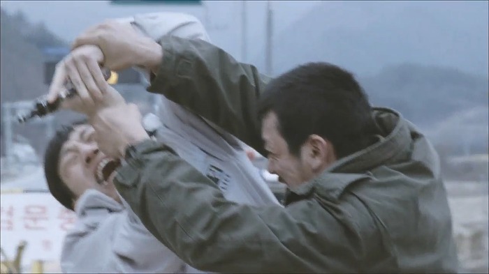 [황해] 영화에서 억울하고 무섭고 짠내터지는 연기 잘 하는 하정우.. | 인스티즈