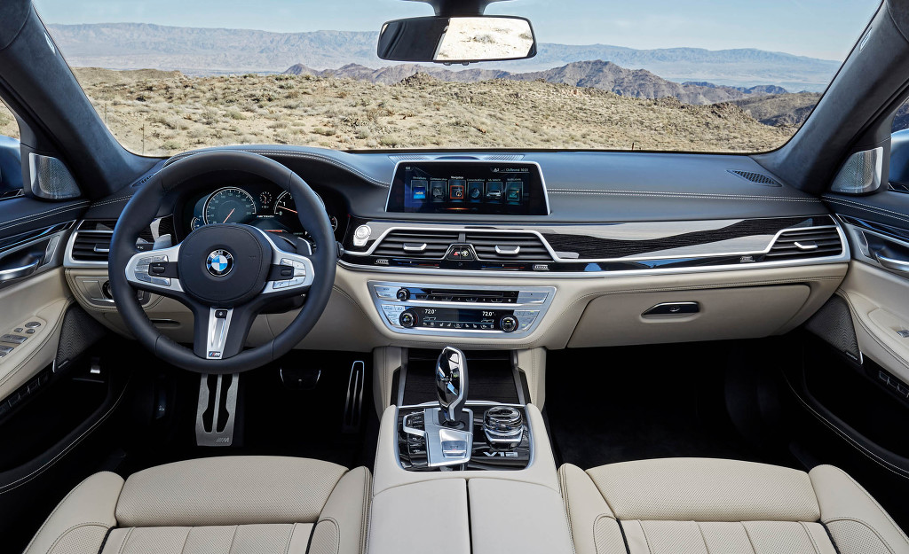 2017 BMW M760i xDrive [데이터주의] | 인스티즈