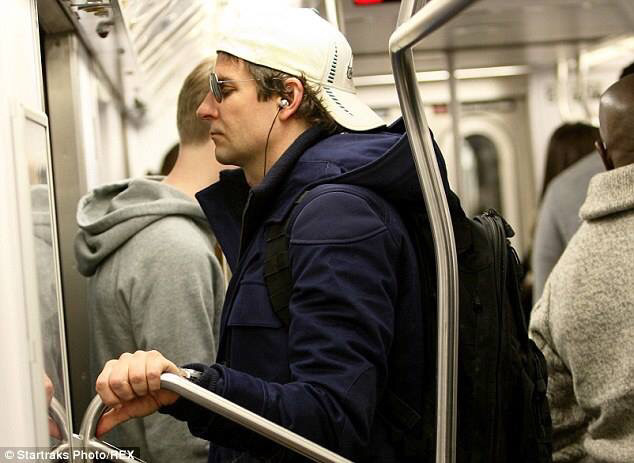 지하철에서 만난 연예인들.jpg | 인스티즈