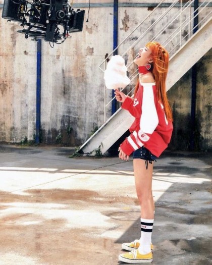 볼 때마다 놀라는 블랙핑크 리사 비율.jpg | 인스티즈