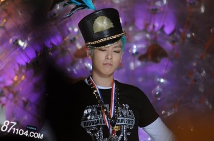 10년째 얼굴 열일하고 있는 탑(최승현,30세).jpg | 인스티즈