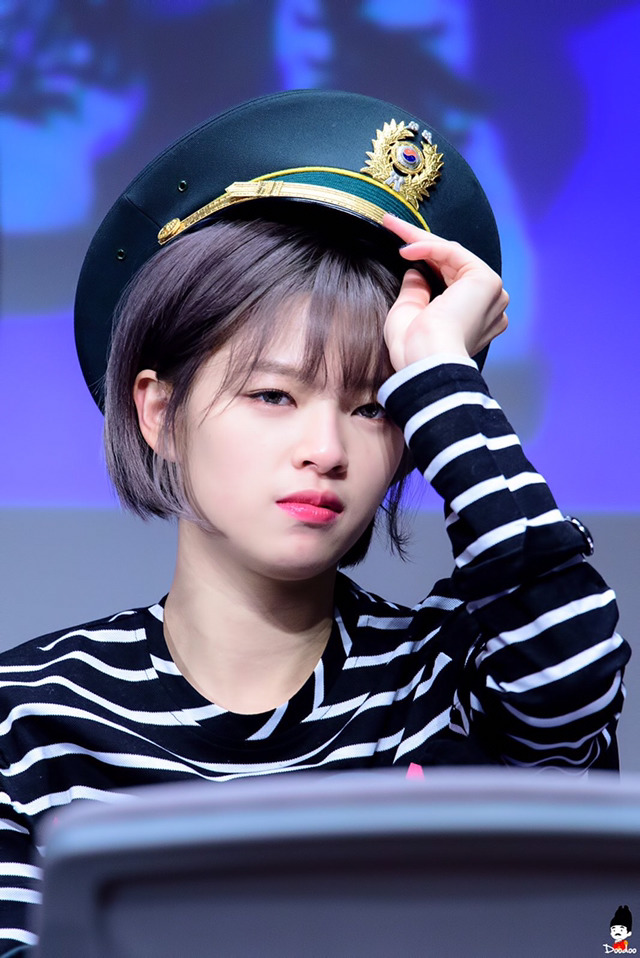 숏컷 탈피하고 리즈찍는 트와이스 정연 | 인스티즈