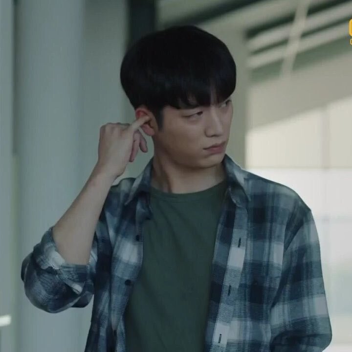 귀 뭘로 파? 면봉? 귀이개? 손? 이어폰 자주 껴? -그러면 귓병 생김- | 인스티즈