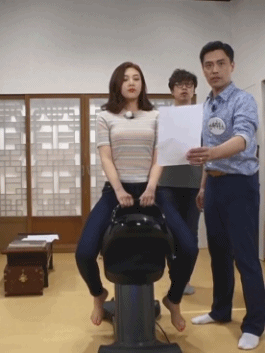 [마리텔] 조이 승마기계위에서 연기.gif | 인스티즈