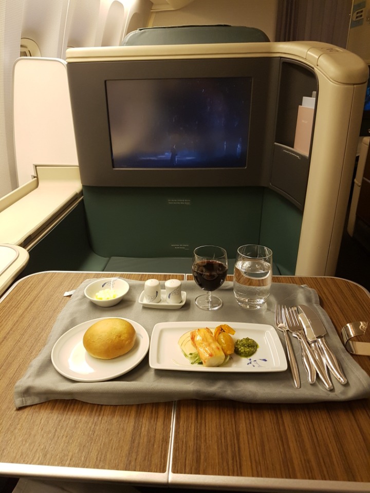 비행기 날짜 잘못알아서 퍼스트클래스 산 최종 후기 | 인스티즈